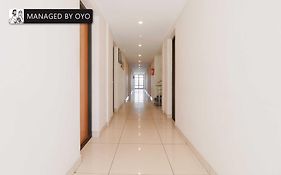 Super Townhouse Edassery Resort